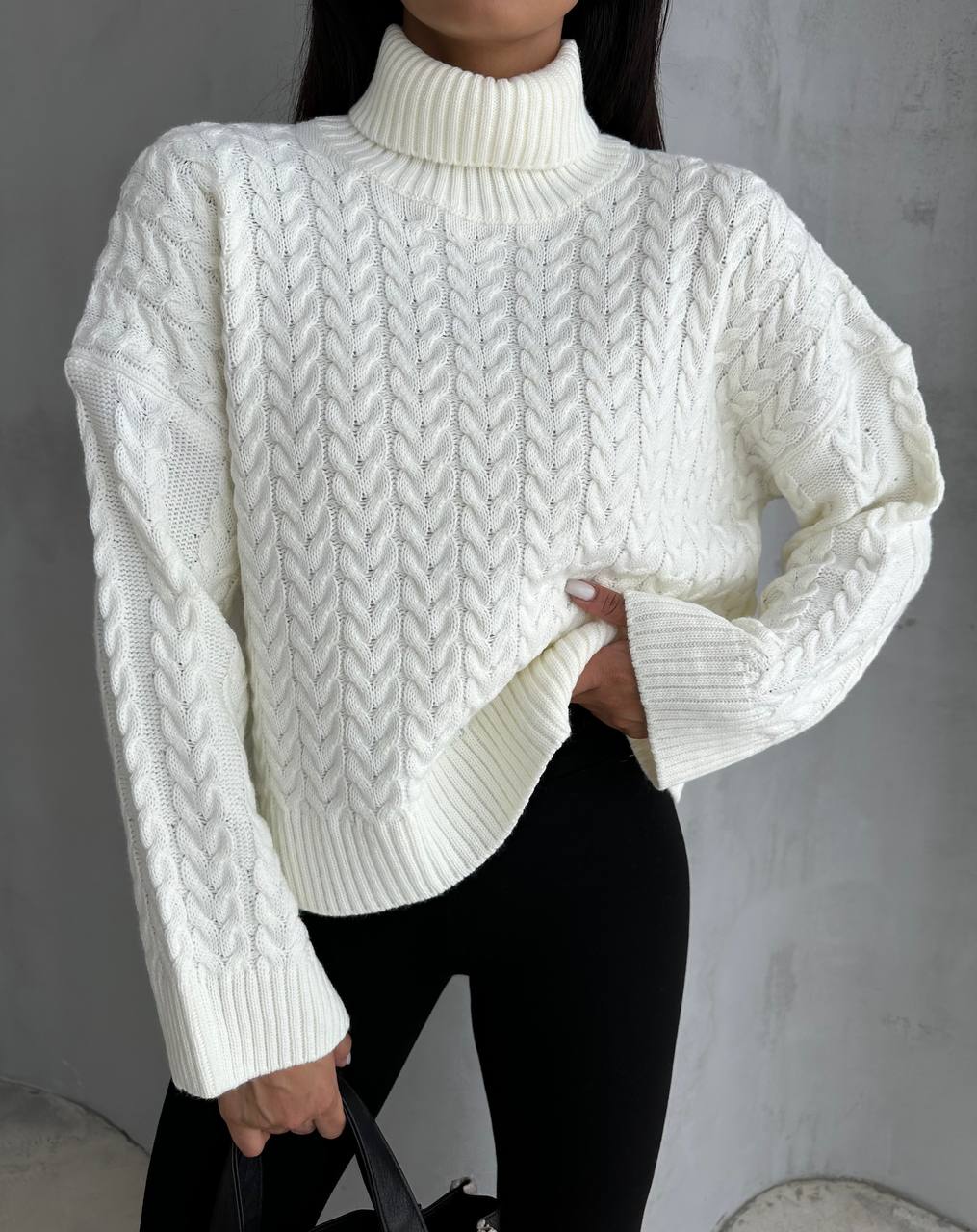 Knitted Off white Pullover