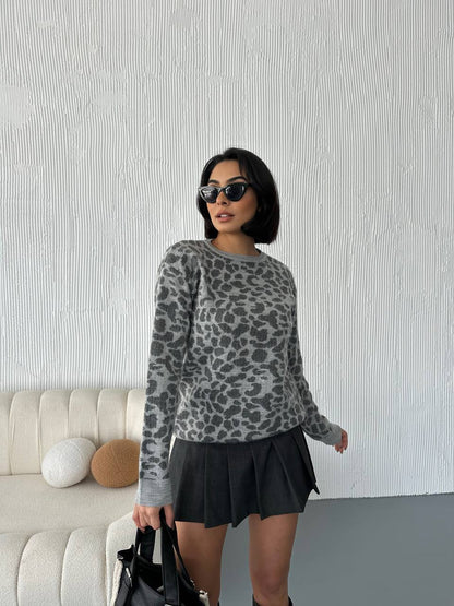 Leopard Grey Pullover