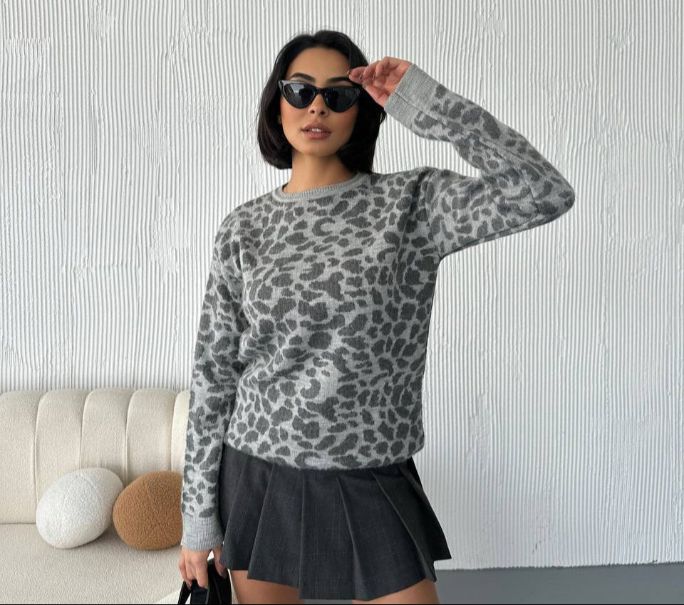 Leopard Grey Pullover